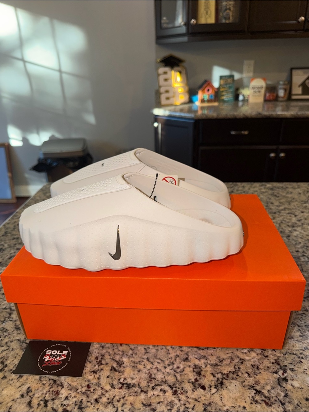 Size 11W Nike Mind 001 Summit White Women’s SKU HQ4309 101 Brand New
